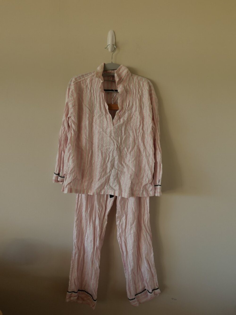 Victoria's Secret Signature Pajamas Size S
